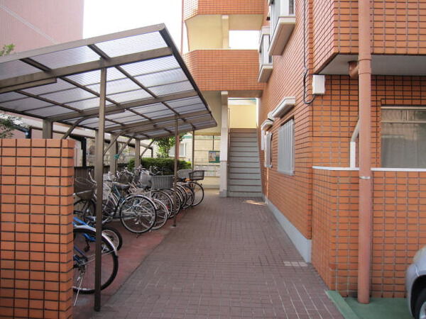 【ウィスタリヤマンション東村山栄町】共用部