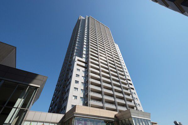 【代官山アドレス】「自由の女神島」を手がけた、ロバート・ザイオン氏がランドスケープデザインを担当。